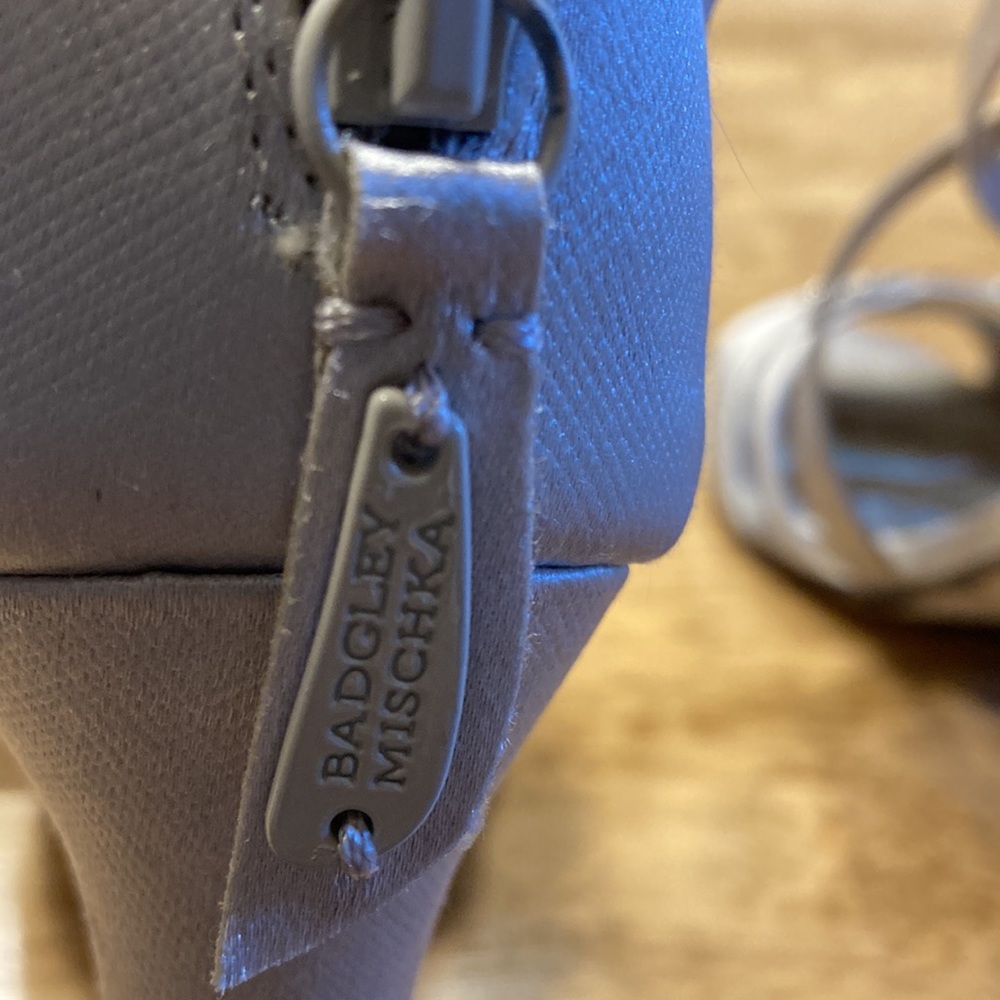 Badgley Mischka Kendall Hannah heels in silver - Picture 7 of 13